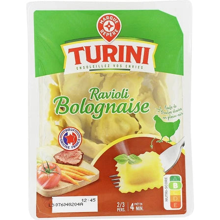 WIODĄCA MARKA Turini Świeże pierożki ravioli z nadzieniem z mięsa po bolońsku 300 g